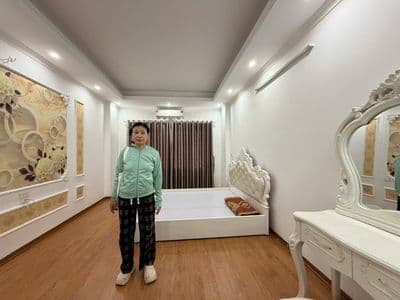 Chủ gửi căn nhà 5 tầng full nội thất cho thuê lâu dài phú lãm hà đông
