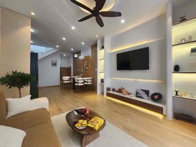 Nhà kiệt ông ích khiêm 5ty có dòng tiền hàng tháng