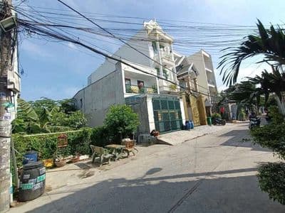 Đất thổ cư khu nhà lầu,8 x36 m đường võ văn vân,vlb