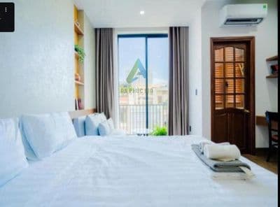Cho thuê khách sạn 4,5 tầng 7 phòng đường đào duy anh
