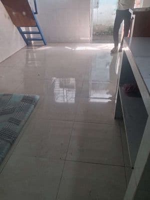 cho thuê nhà nhỏ . hẽm cụt đường huỳnh văn nghệ