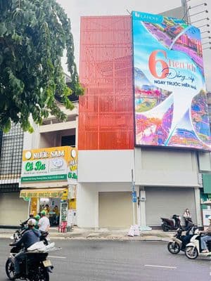 Nhà mới 5 tầng - đinh tiên hoàng , quận 1 – chỉ 50triệu/tháng