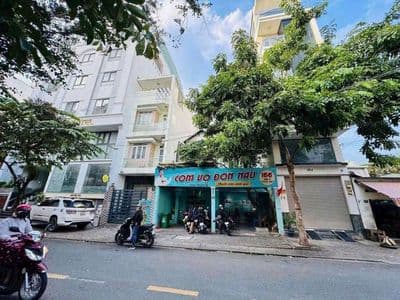 Chính chủ cho thuê mặt tiền đường 79, q7 - ngang 8×19m
