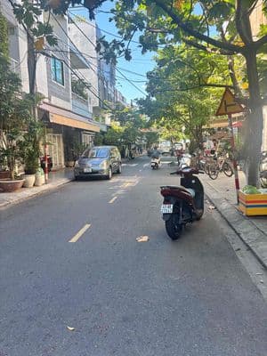 nhà MT Mai xuân Thưởng gần Bế văn Đàn