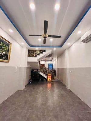 Nhà 1T3L 4PN. 5WC Đường 5 Linh Chiểu, Thủ Đức ( Gần Vincom )