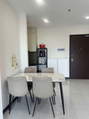 Cho thuê 2 PN -80 m2 full nội thất C Sky view