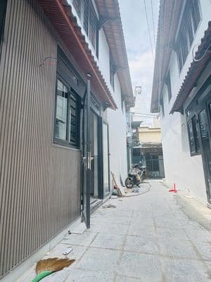 Nhà mới xây đg Tô Kí Q12 gần cây xăng Quân Đội 1T1L giá 850 triệu TL
