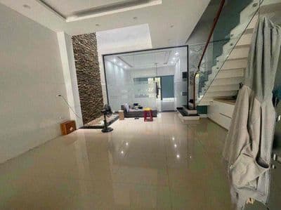Nhà mặt tiền nại nam . khu lotte trung tâm