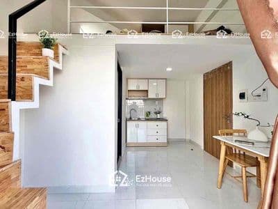 Duplex ban công - ngay vhu - huit - full nội thất trống sẳn