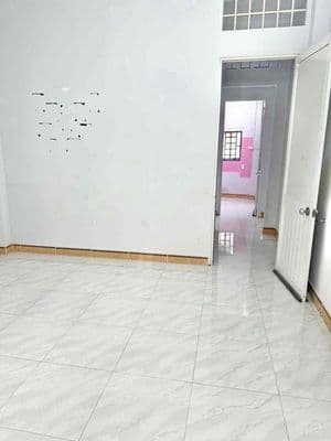 Nhà mới sửa mới có nội thất 4*15m 1lầu 2pn 2wc hxh bùi quang là