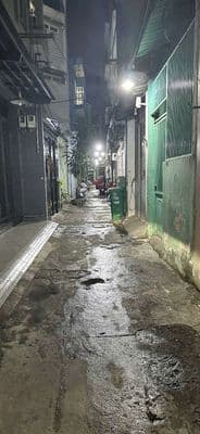 Nhà 1/ ngắn đúc 4 tầng sát mặt tiền Nguyễn Tiểu La