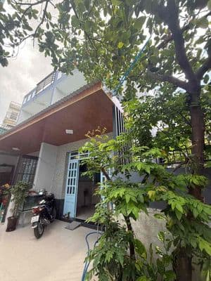 nhà thuê Nguyễn trọng trí an lạc a bình Tân DT 270m giá 15tr