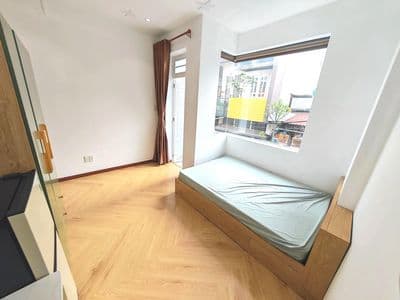 Cho Thuê Studio ban công 35m2-Full NT-ngay phố ẩm thực Phan Xích Long
