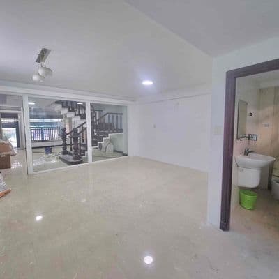 Cho thuê mặt bằng tầng trệt Himlam