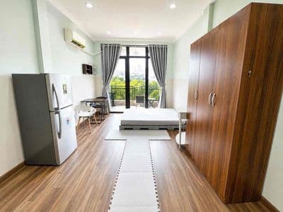 Căn hộ ban công view sông mặt tiền hoàng sa quận 3 fullnt