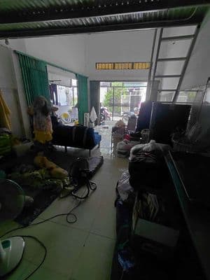 Cho thuê nhà 6 x 10m trệt gác lửng 1pn gần trường học lê lai