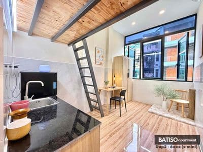 Duplex cửa sổ trời rộng 40m2 full nội thất mới keng ngay q10