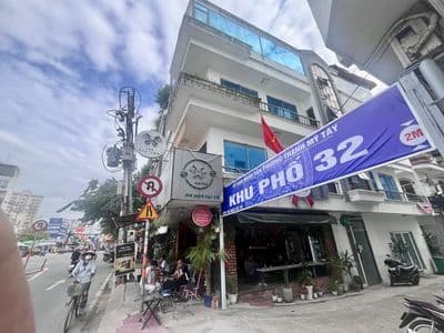 Chính chủ bán nhà mặt tiền Ngô Tất Tố-Tp. HCM