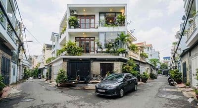 Nhà 3 tầng ,Hẻm xe hơi, 80m2 ,chính chủ gấp bán.