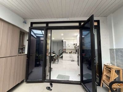 5,x ty có nhà đẹp 4 tầng sát mặt tiền 4m x 11m gần cv gia định