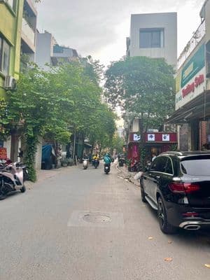 Nhà 6 tầng TM, ô tô tránh, gần Hồ Tây, 18.x Tỷ
