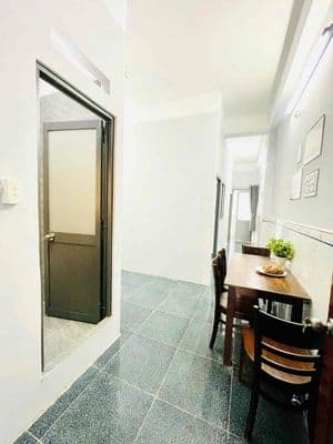 Lạc Long Quân, P.8, Q. Tân Bình CĂN HỘ 2 PHÒNG NGỦ FULL NỘI THẤT 8tr3