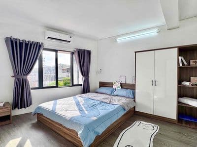 Căn hộ 2pn 1pk bancol cực rộng ngay tt phú nhuận