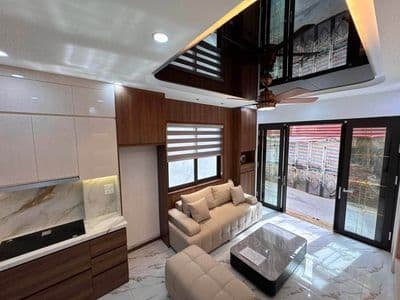 Nhà 33m2, 5 tầng thang máy, full nội thất, Xuân Đỉnh