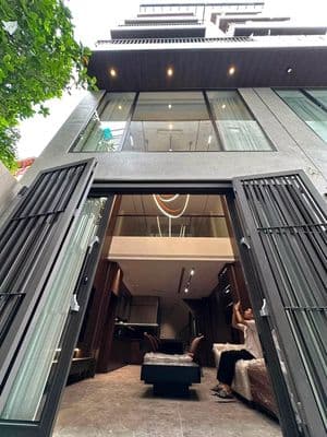 Bán nhà Ngọc Thụy, 58m2, 7 tầng, full nội thất