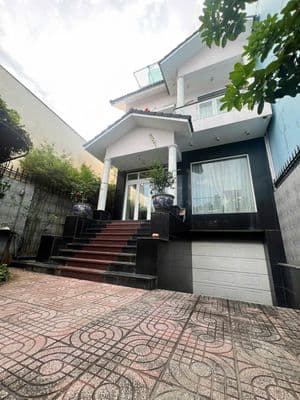 Biệt thự mặt tiền đường ngay làng tăng phú 196m chỉ 18t còn tl