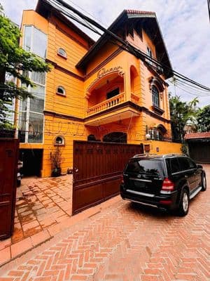 Bán biệt thự sân vườn Tây Hồ, 225m², view công viên, ô tô vào nhà