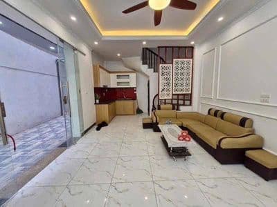 Cho thuê nhà Đại Đồng – Vĩnh Hưng, 5 tầng, 3PN, 10 triệu/tháng