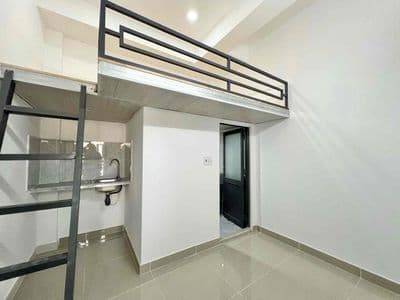 Phòng trọ ban công giá rẻ ngay công viên làng hoa