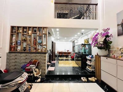 Bán nhà 48m2, 6 tầng, mặt tiền 5m tại Đống Đa