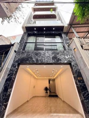 Nhà 7 tầng Nguyễn Văn Cừ, Long Biên, 19 tỷ