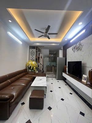 Cho thuê nhà 35m2, 5 tầng, 3 ngủ, Hoàng Mai, Hà Nội