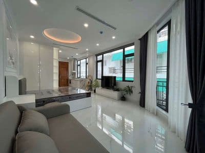 Trống lại căn hộ 35m2, cửa sổ lớn. Ngay Điện Biên Phủ