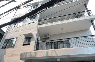 Bán nhà lô góc Hai Bà Trưng, ô tô vào nhà, kinh doanh
