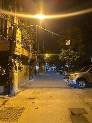 Nhà mặt ngõ Oto Vĩnh Tuy 31m2 giá 6.X Tỷ