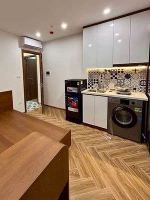Tòa nhà Hoàng Hoa Thám, Ba Đình, 7 tầng thang máy, dòng tiền 100tr/thá