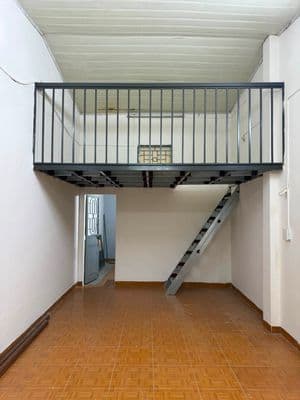 Cho thuê nhà 35m² có gác xép tại Ngõ 51 Lương Khánh Thiện, Hà Nội