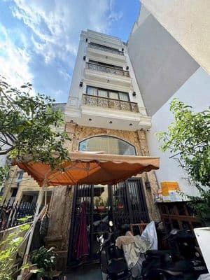 Bán nhà Ngọc Lâm, 80m², 6 tầng, ô tô tránh