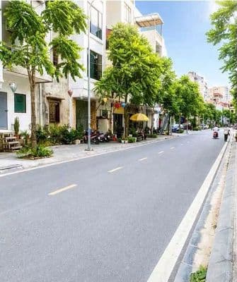 Cho thuê nhà nguyên căn Lê Đại - Ngọc Thụy - Vỉa hè - Ô tô