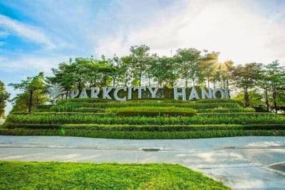 Nhà Lô Góc Lê Trọng Tấn Kề ParkCity, 4.5 Tầng, 5PN