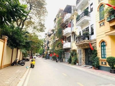 Bán nhà mặt tiền Cầu Giấy, 5 tầng, 13 tỷ