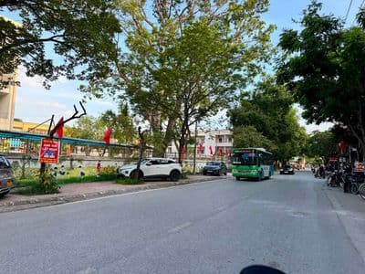 Nhà đẹp ở luôn Đông Anh, full nội thất, 4 tỷ