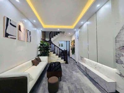 Nhà đẹp Ngã Tư Chợ Mơ, 35m, 4 tầng, 2 mặt thoáng