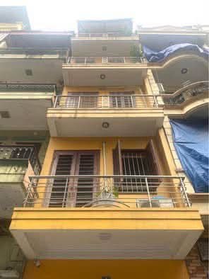 Bán nhà 48m2 Hai Bà Trưng, ô tô đỗ cửa