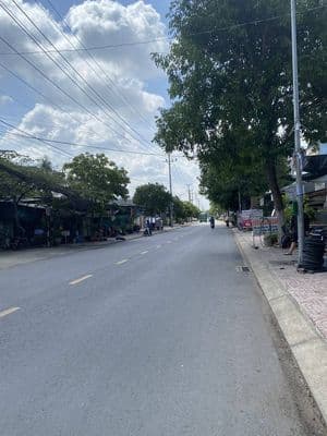 Bán Nhà Đô Thị Trần Công Tường, 1 trệt 2 lầu 1 sân thượng