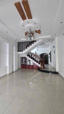 Cho Thuê nhà 3 tầng Kiệt Oto Nguyễn Hữu Thọ Hải Châu, Đà Nẵng
